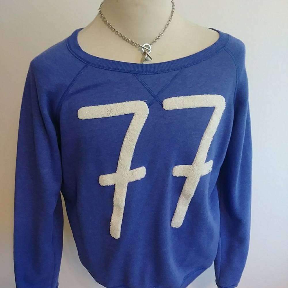American Eagle ladies sweatshirt